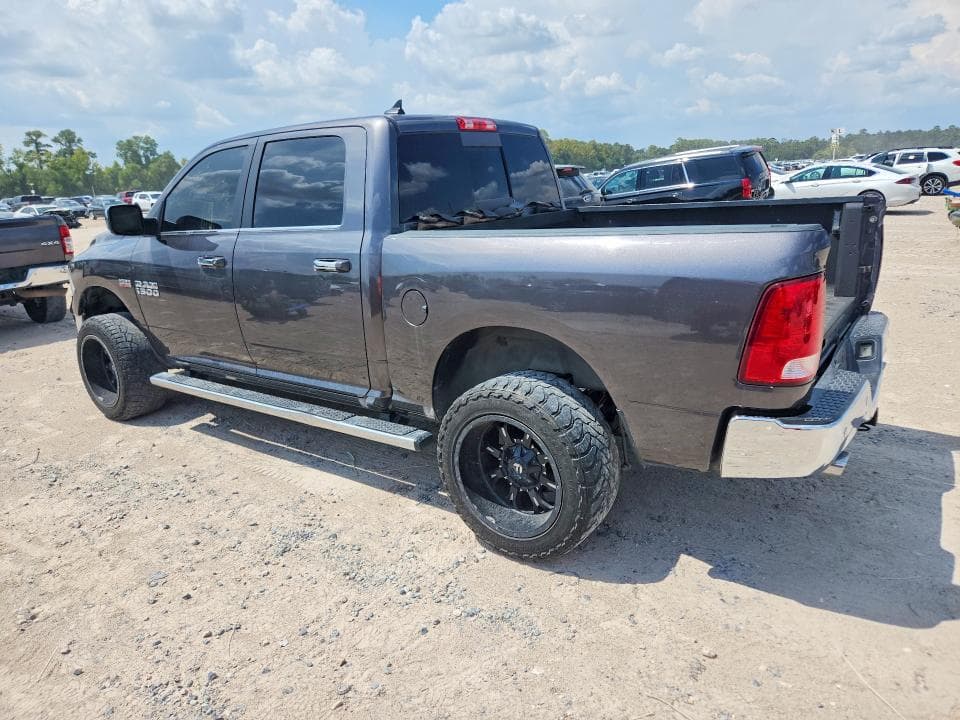 2017 RAM 1500 SLT 2