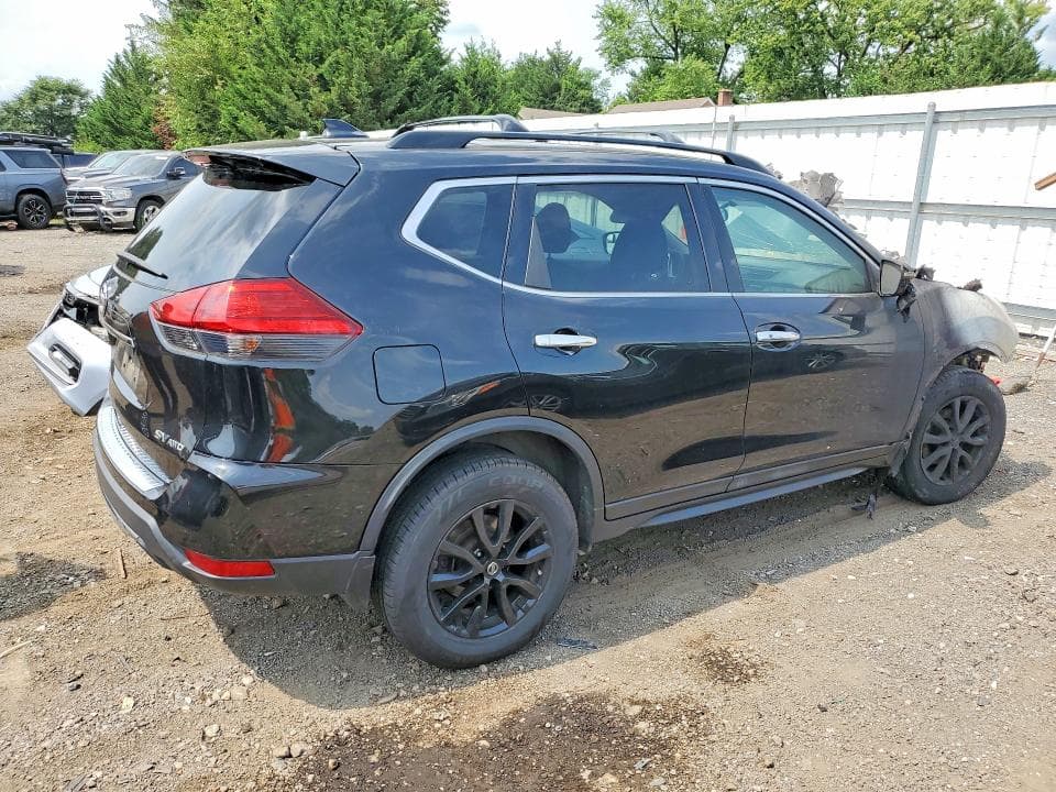 2017 NISSAN ROGUE SV 3
