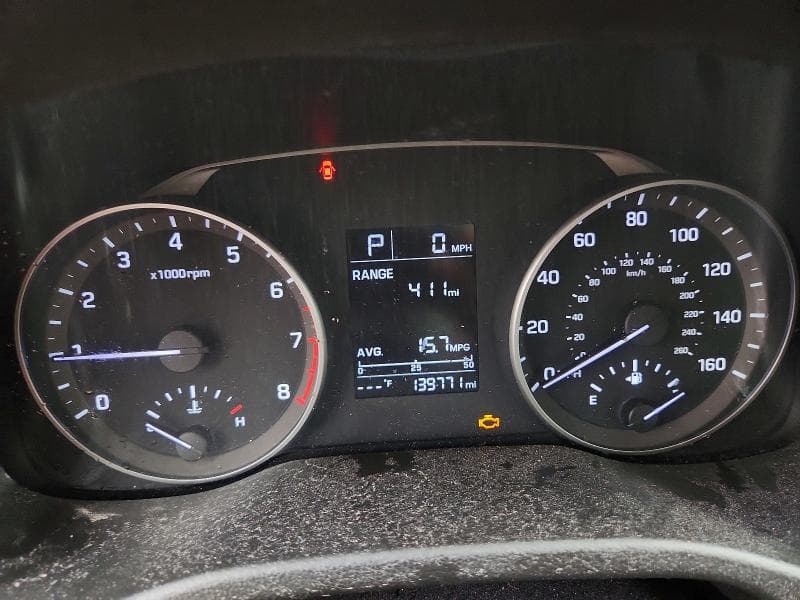 2017 HYUNDAI ELANTRA SE 9