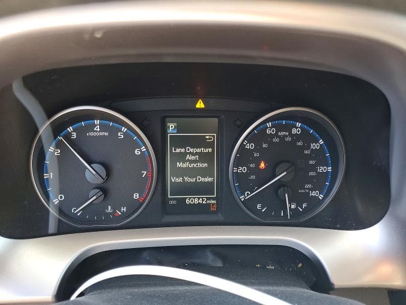 2017 TOYOTA RAV4 LE 9