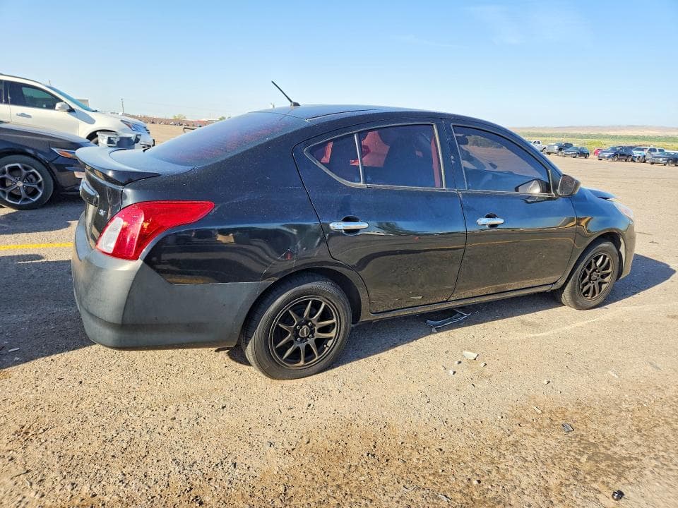 2017 NISSAN VERSA 1.6 SV 3
