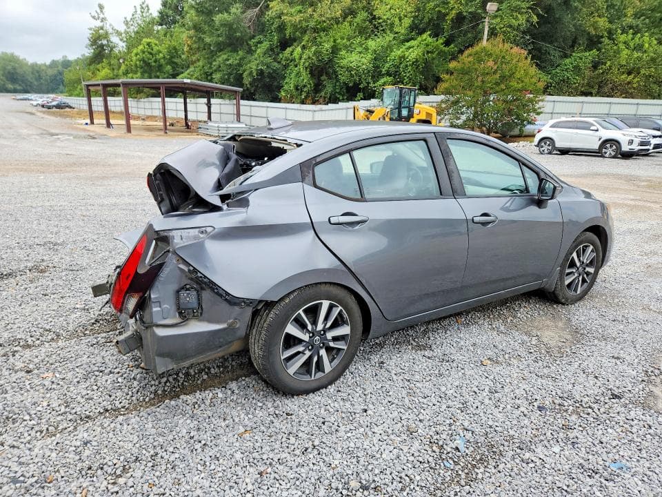 2021 NISSAN VERSA SV 3