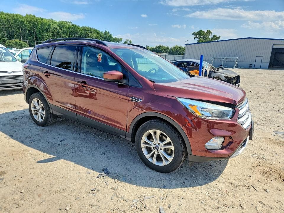 2018 FORD ESCAPE SE 4