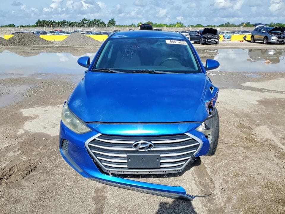 2017 HYUNDAI ELANTRA SE 5