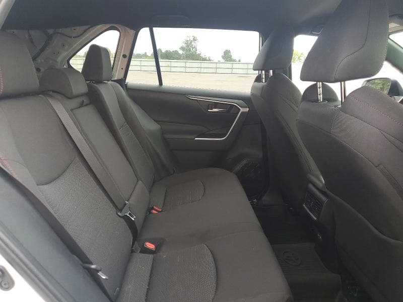 2024 TOYOTA RAV4 PRIME SE 10