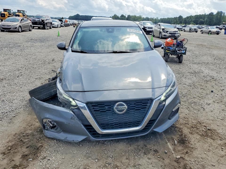 2022 NISSAN ALTIMA SV 5