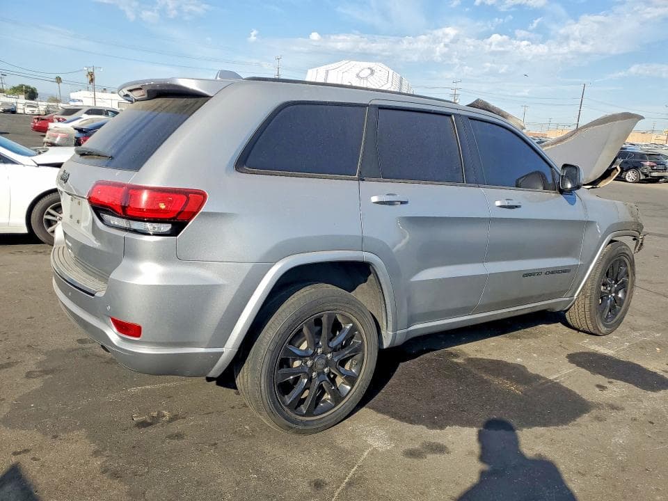 2017 JEEP GRAND CHEROKEE LAREDO 3