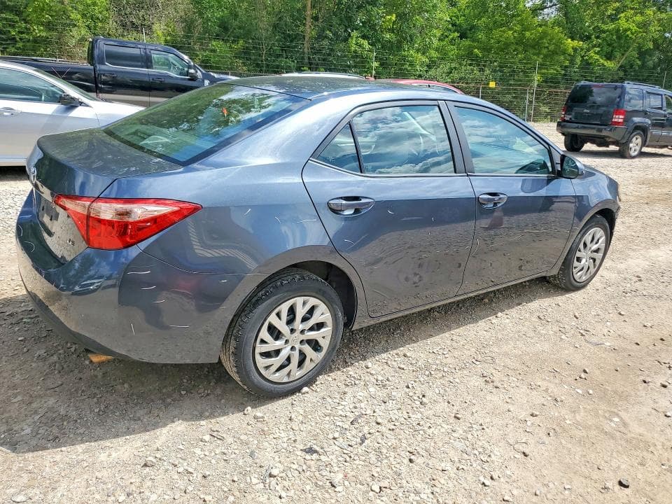 2019 TOYOTA COROLLA LE 3