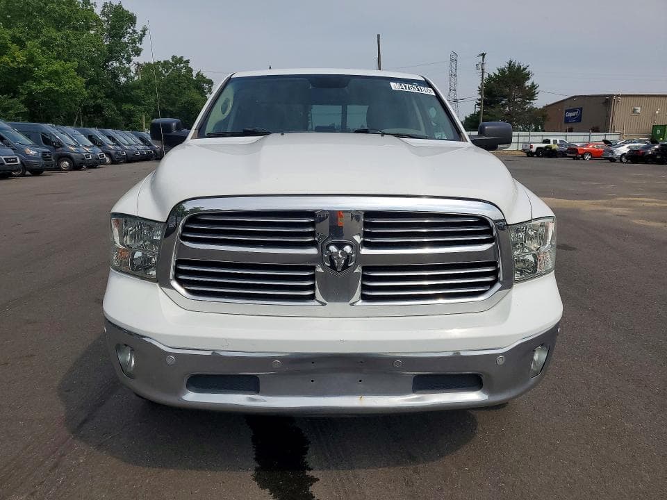 2017 RAM 1500 SLT 5