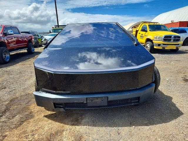 2024 TESLA CYBERTRUCK 5