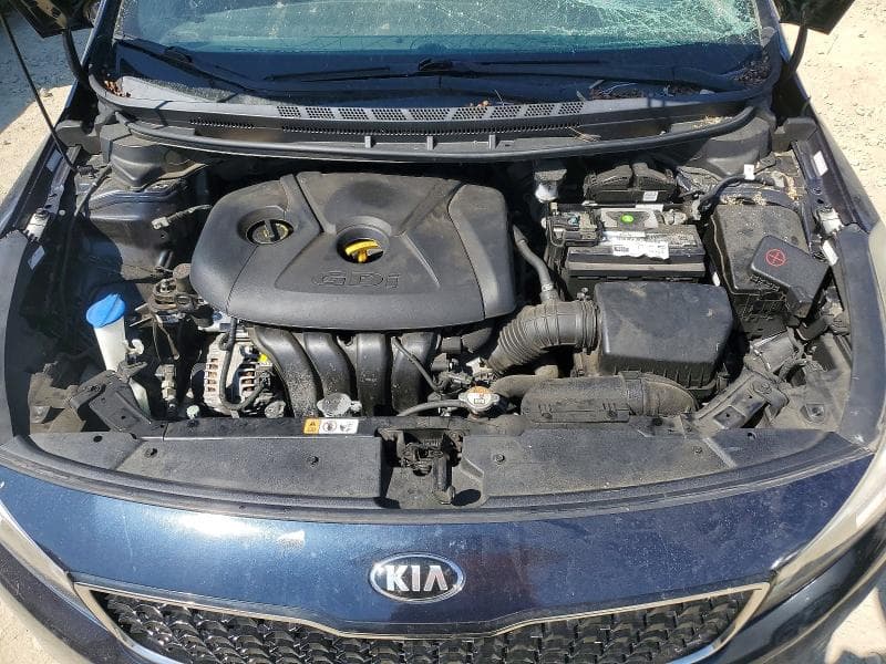 2017 KIA FORTE5 LX 11