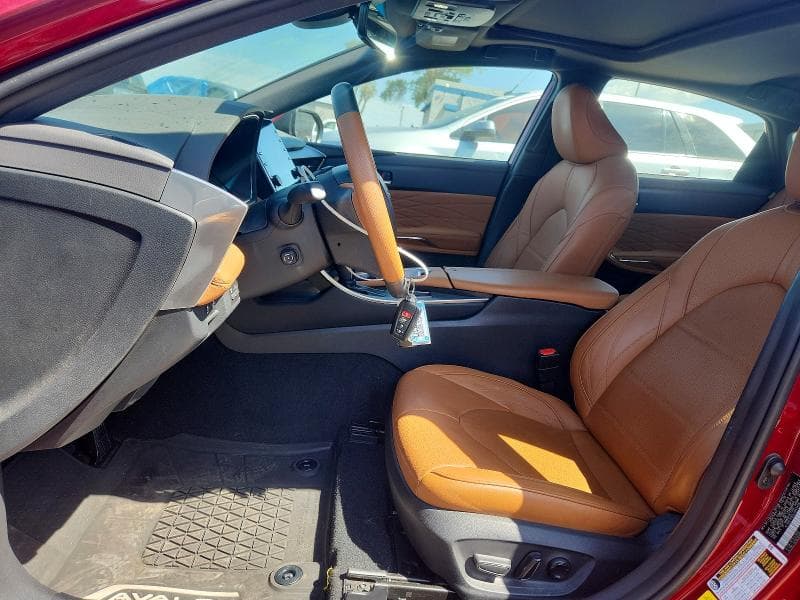 2020 TOYOTA AVALON LIMITED 7