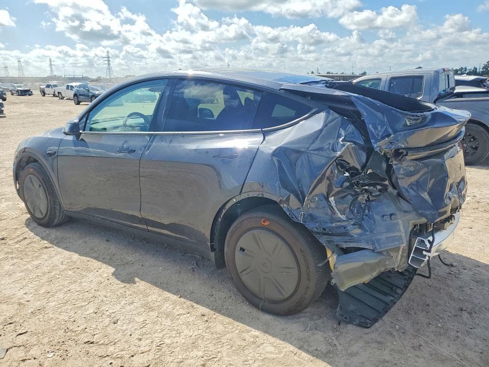2026 TESLA MODEL  Y 2