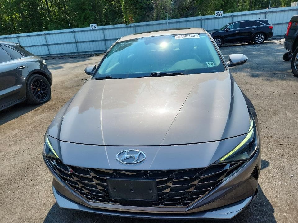 2023 HYUNDAI ELANTRA LIMITED 5