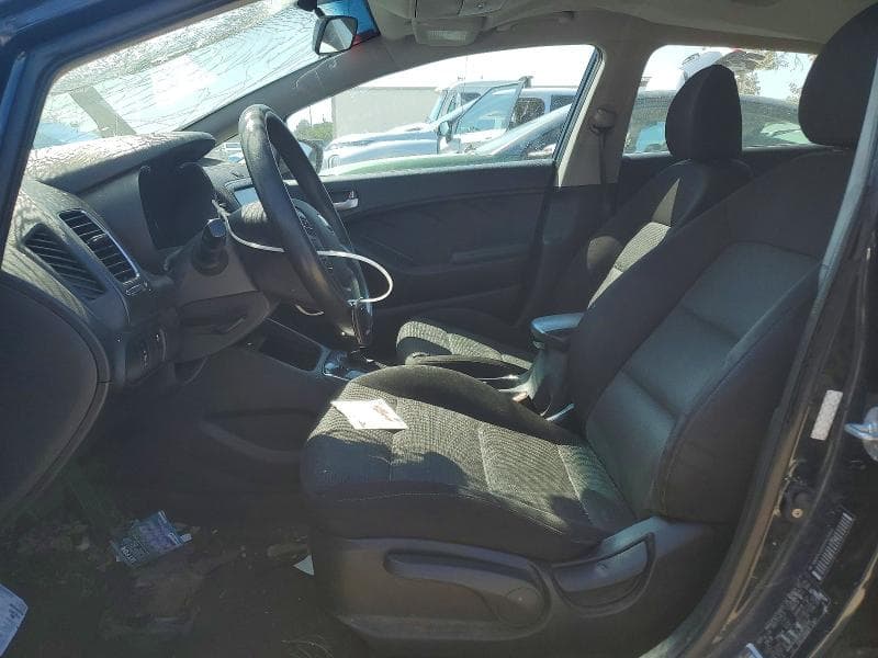 2017 KIA FORTE5 LX 7