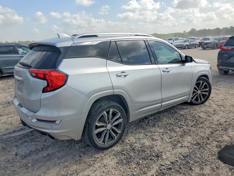 2018 GMC TERRAIN DENALI 3