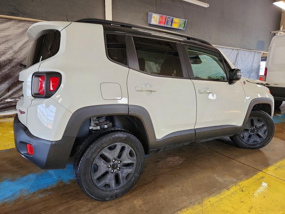 2018 JEEP RENEGADE TRAILHAWK 3