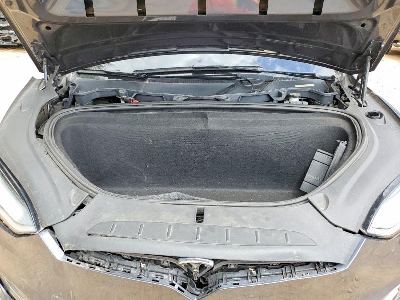 2020 TESLA MODEL X 11