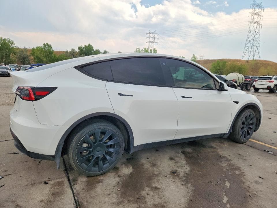 2023 TESLA MODEL Y 3
