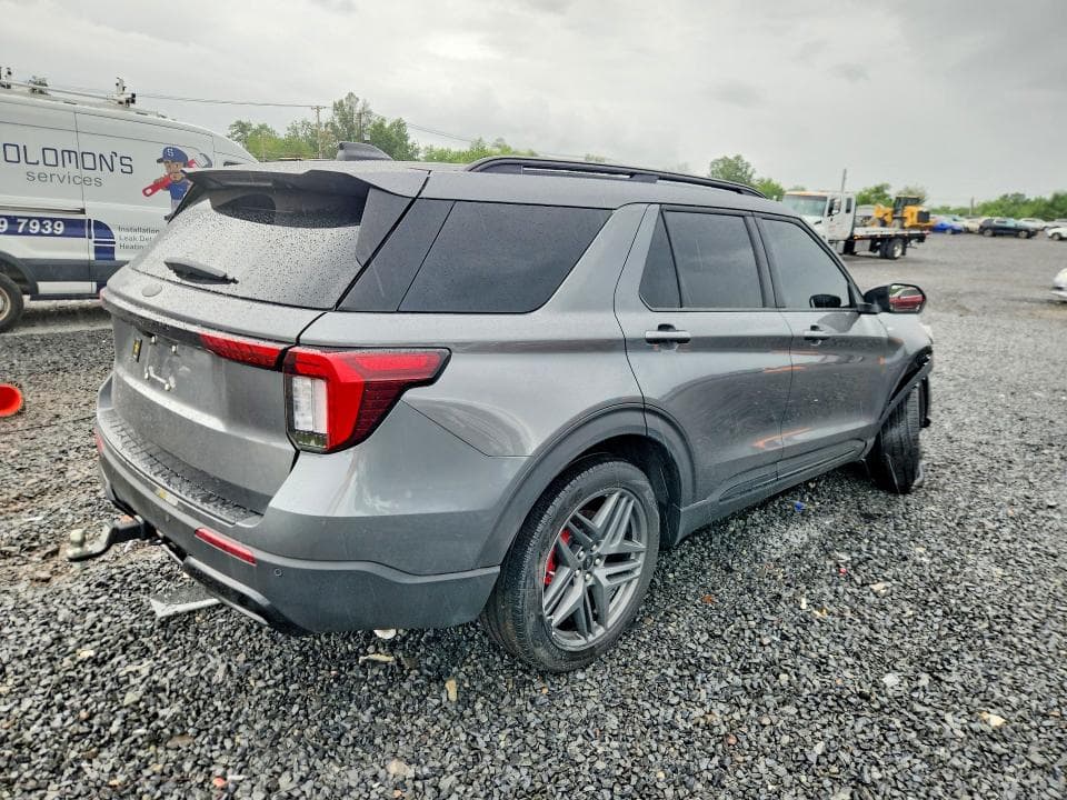 2025 FORD EXPLORER ST-LINE 3