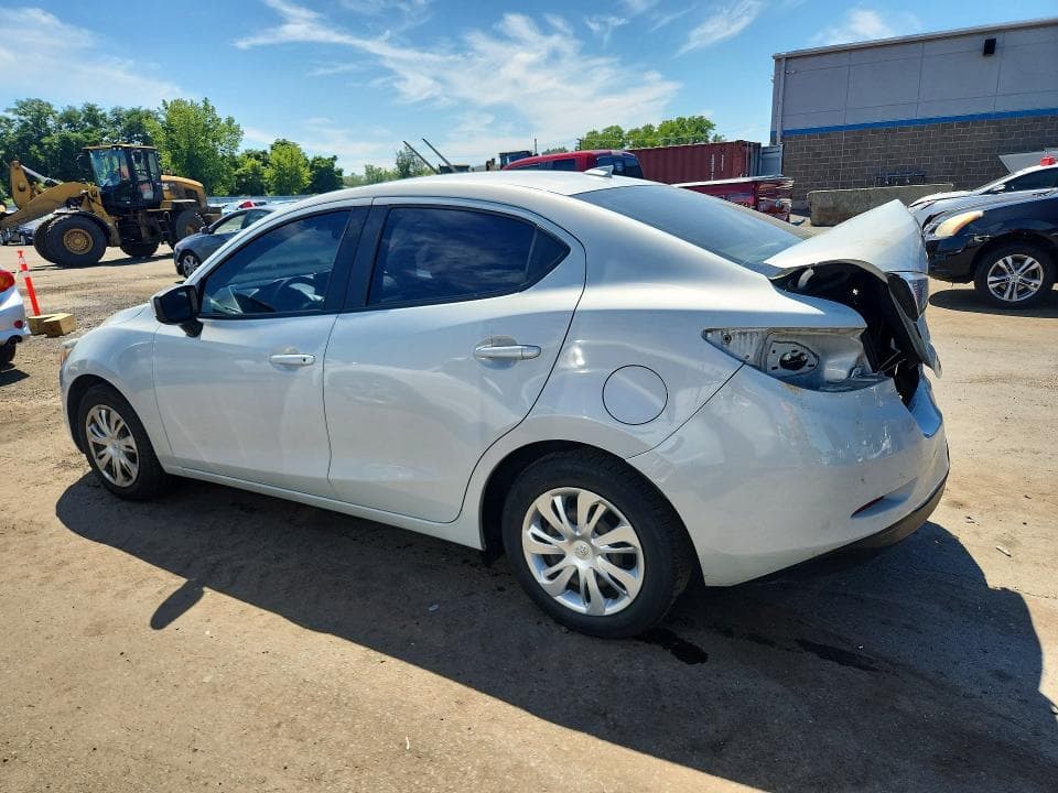 2019 TOYOTA YARIS L 2