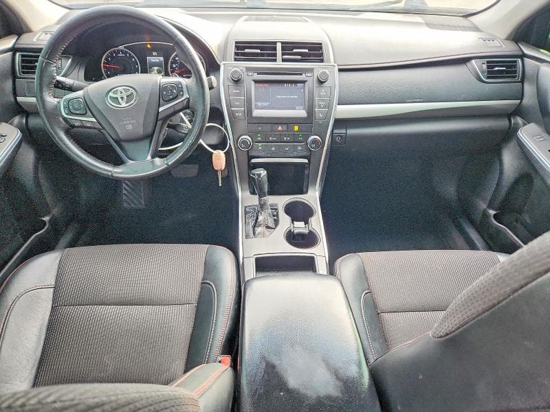 2017 TOYOTA CAMRY SE 8