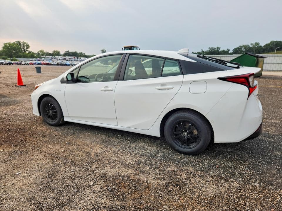 2021 TOYOTA PRIUS LE 2