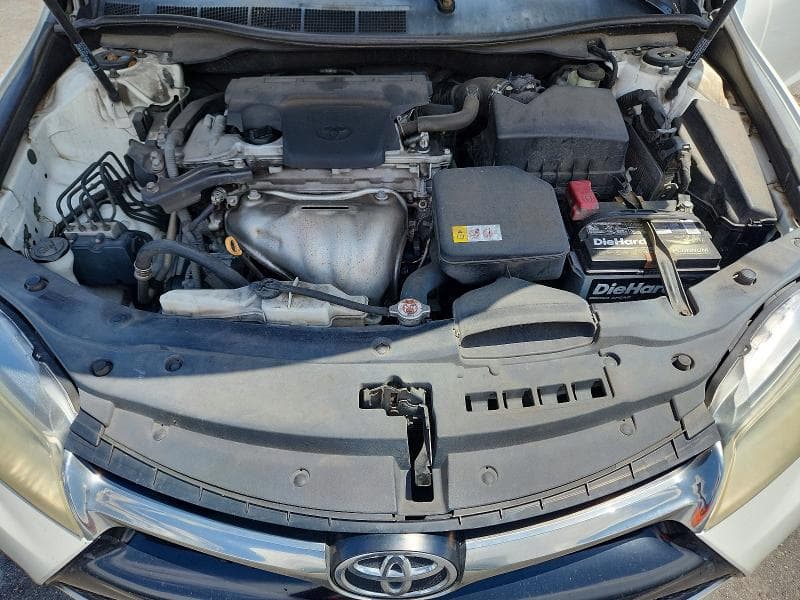 2017 TOYOTA CAMRY SE 11