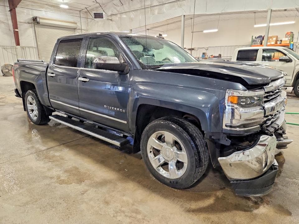 2017 CHEVROLET SILVERADO K1500 LTZ 4
