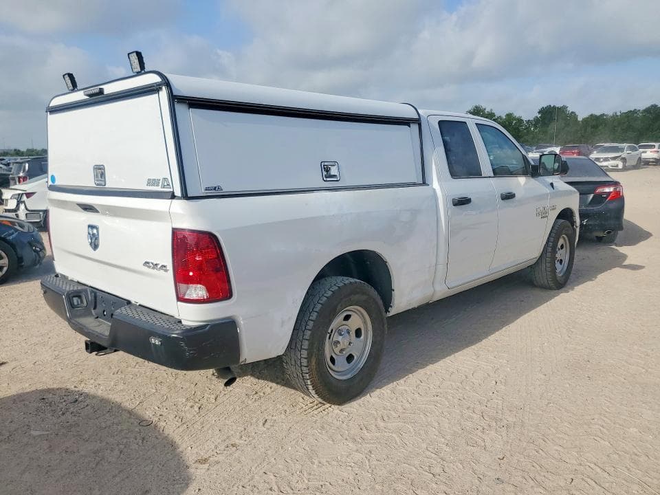 2023 RAM 1500 CLASSIC TRADESMAN 3