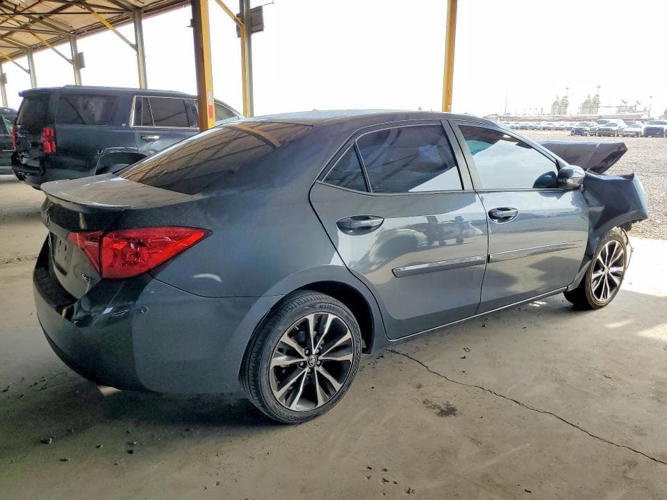 2018 TOYOTA COROLLA SE 3