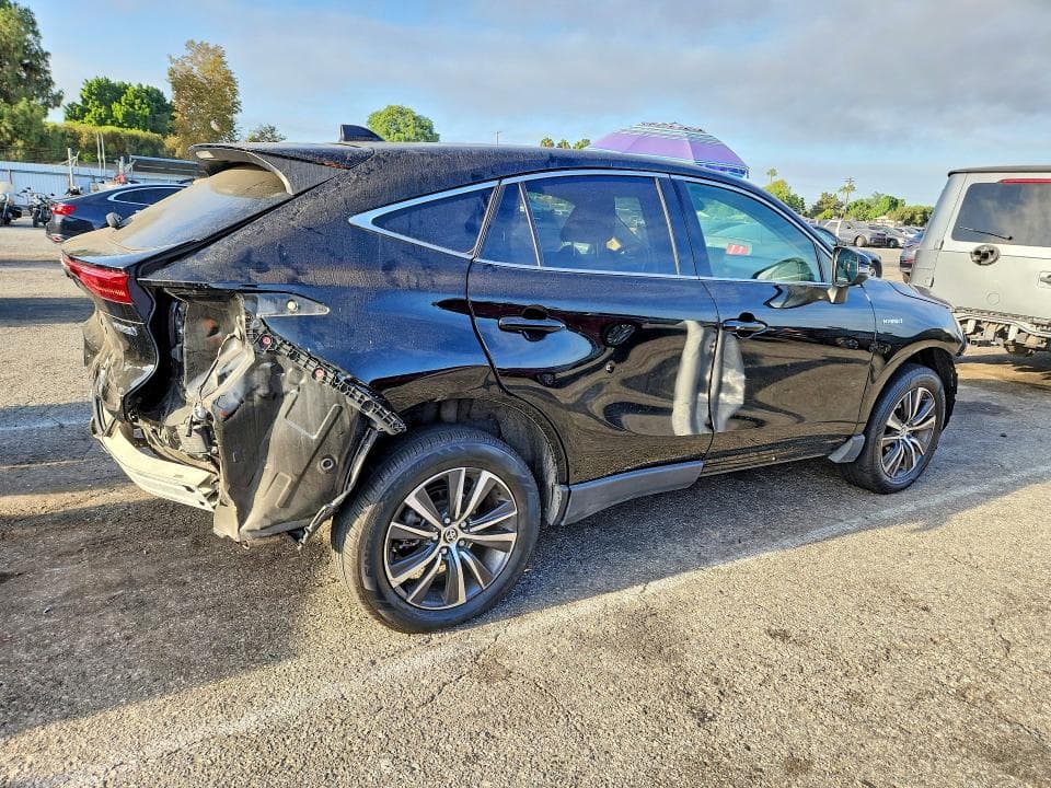 2021 TOYOTA VENZA LE 3