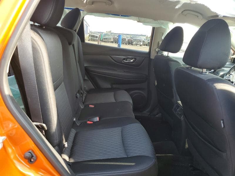 2018 NISSAN ROGUE SV 10