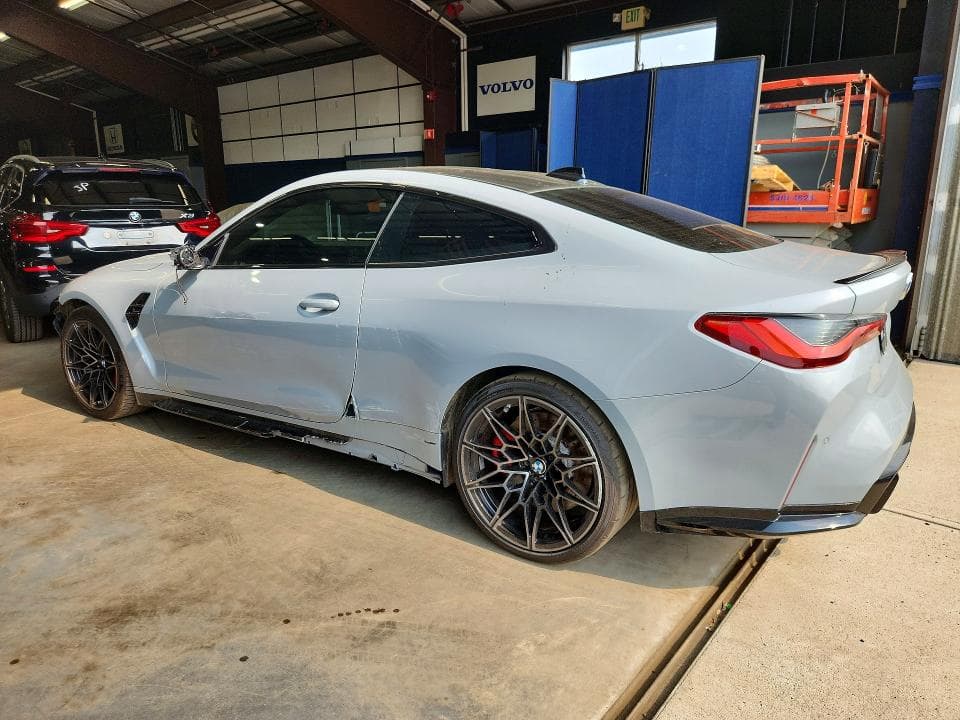 2022 BMW M4 COMPETITION 2