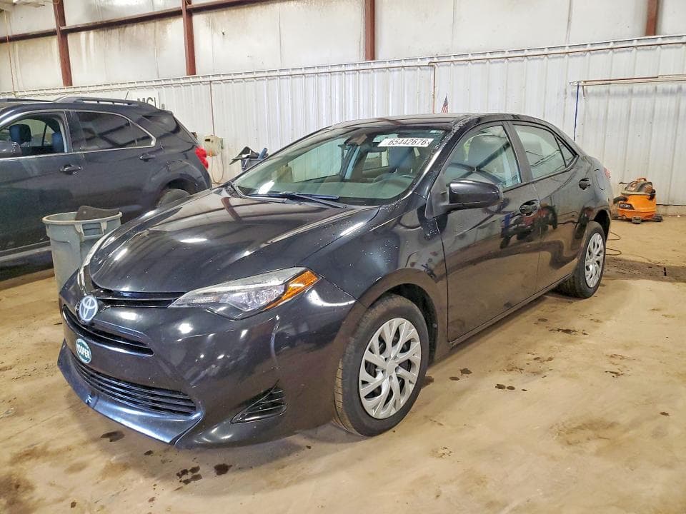 2017 TOYOTA COROLLA LE - 1
