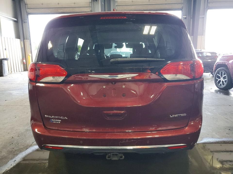 2017 CHRYSLER PACIFICA LIMITED 6