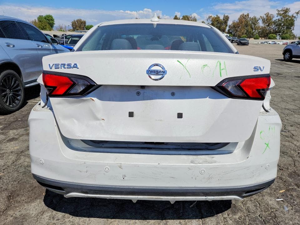 2021 NISSAN VERSA SV 6