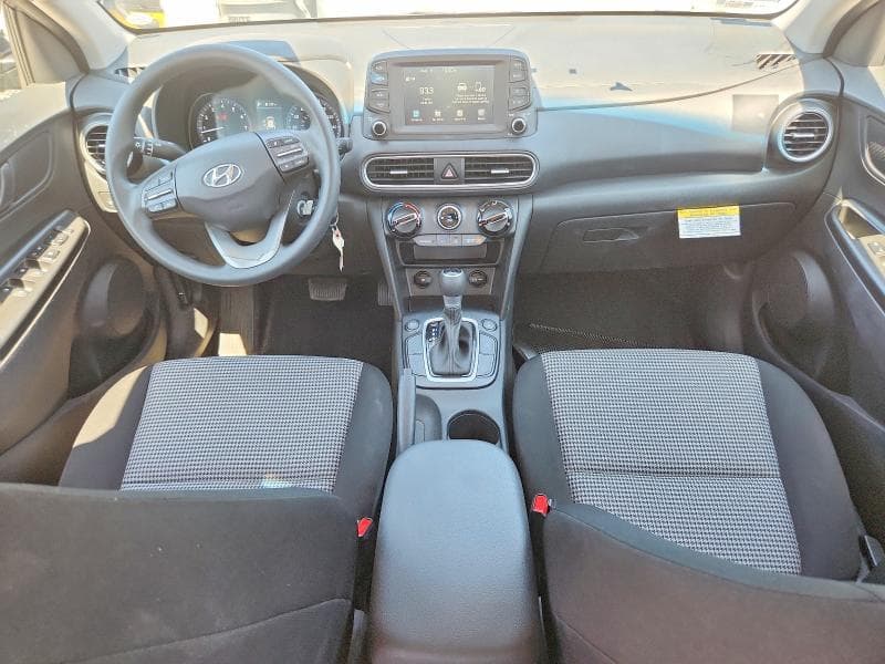 2021 HYUNDAI KONA SE 8