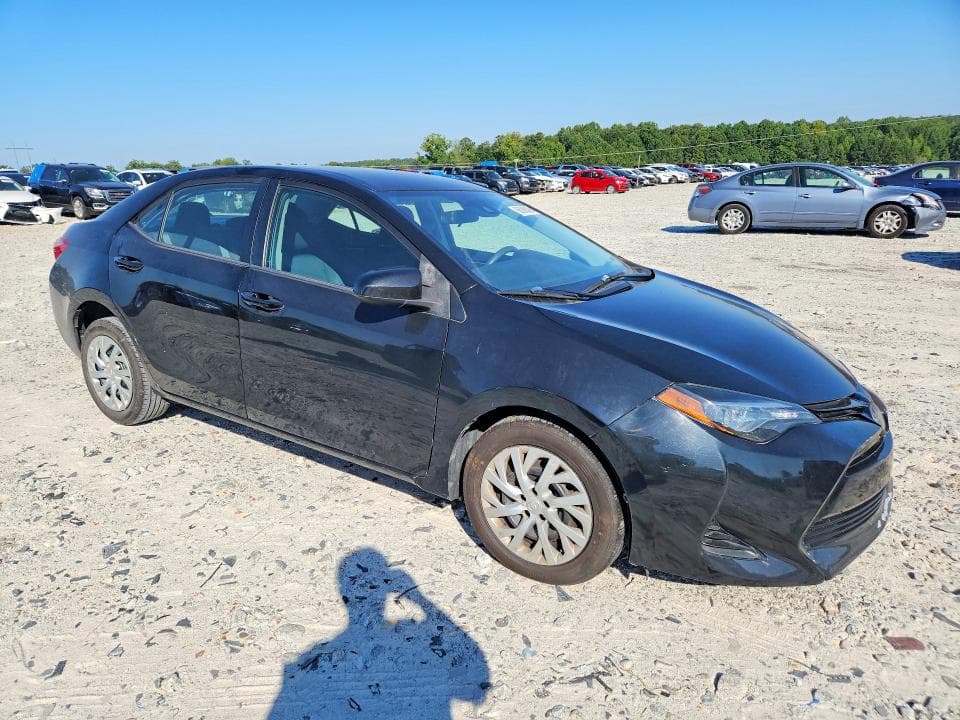 2019 TOYOTA COROLLA LE 4