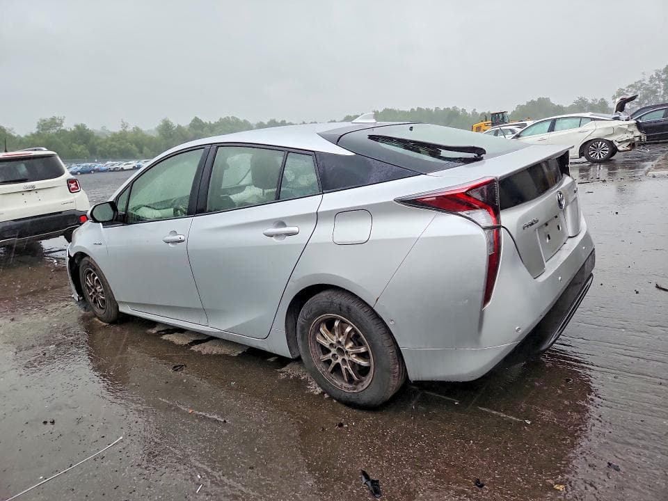 2018 TOYOTA PRIUS TWO 2