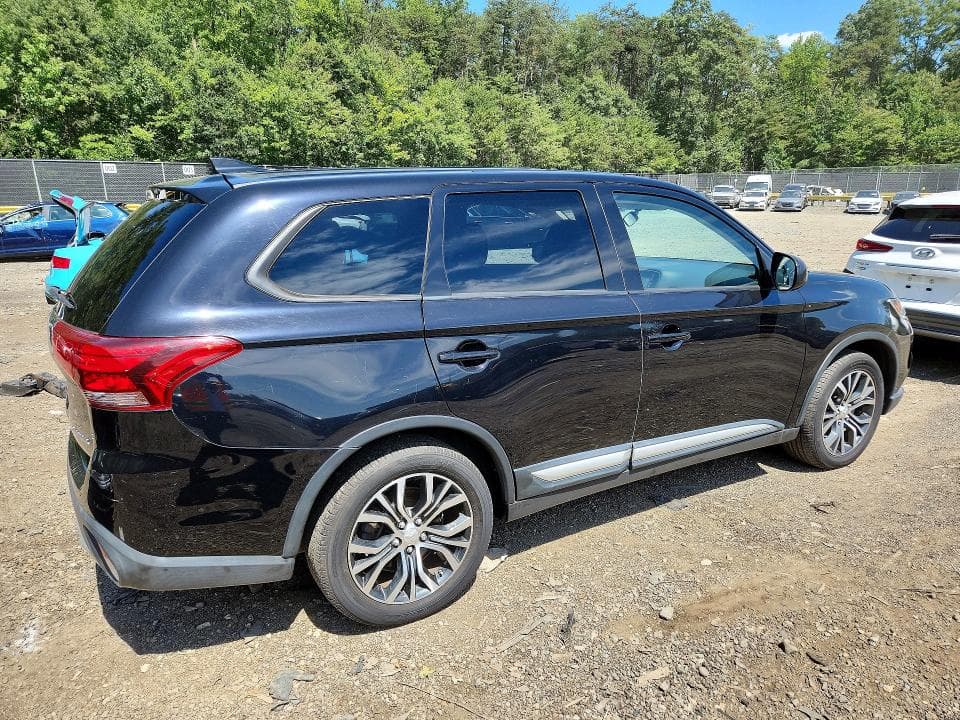 2017 MITSUBISHI OUTLANDER ES 3