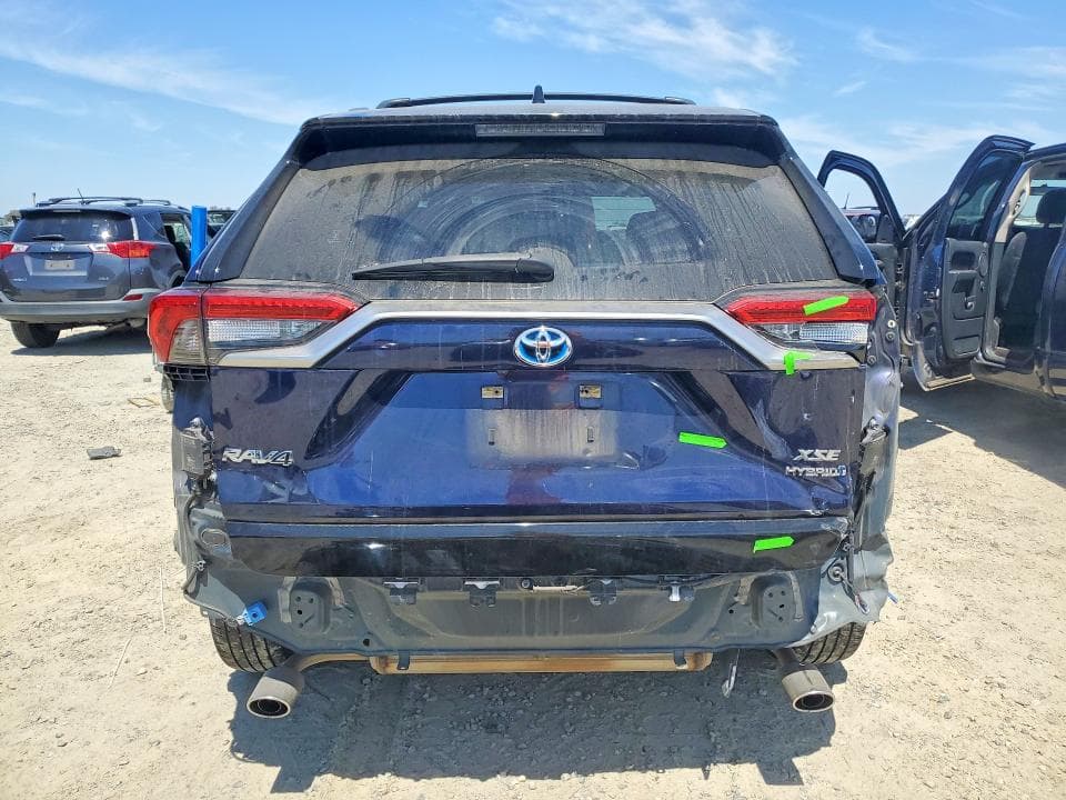 2020 TOYOTA RAV4 XSE 6