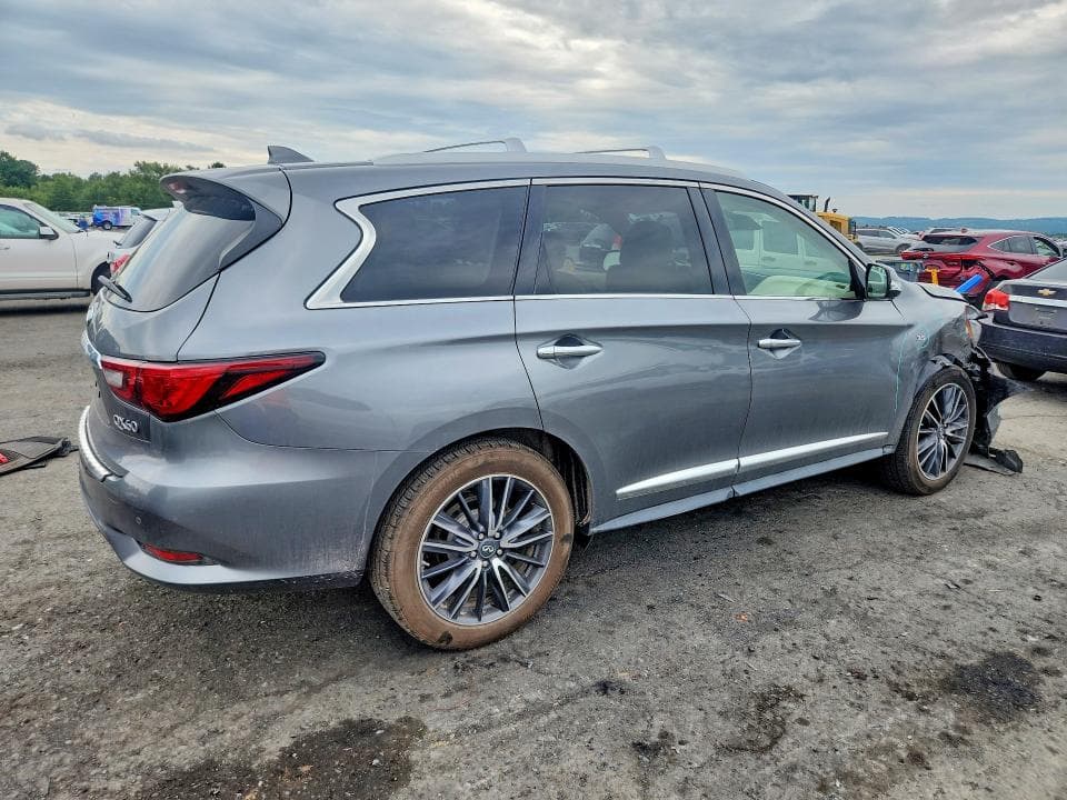 2018 INFINITI QX60 BASE 3