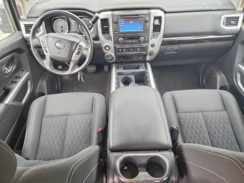 2018 NISSAN TITAN SV 8