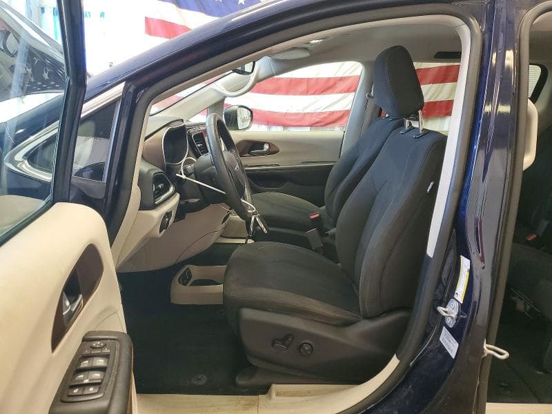 2017 CHRYSLER PACIFICA 7