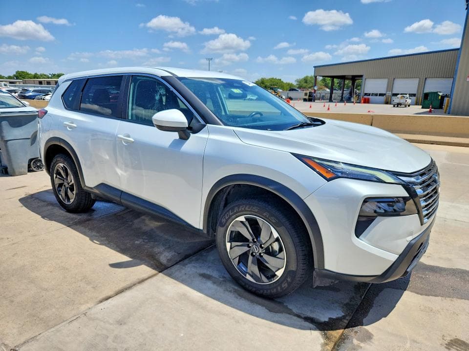 2025 NISSAN ROGUE SV 4