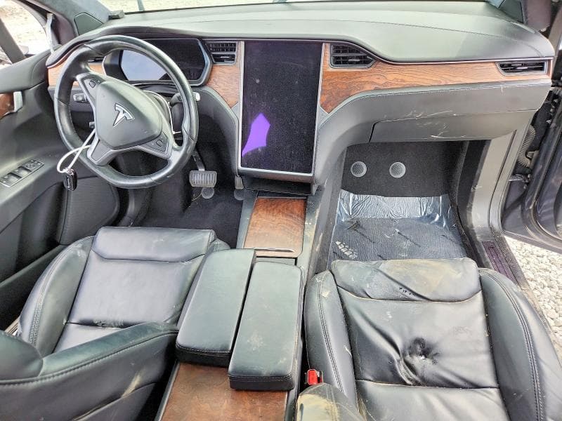 2020 TESLA MODEL X 8