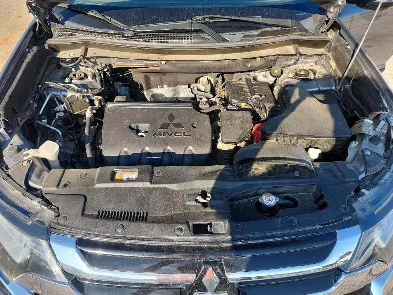 2018 MITSUBISHI OUTLANDER SE 12