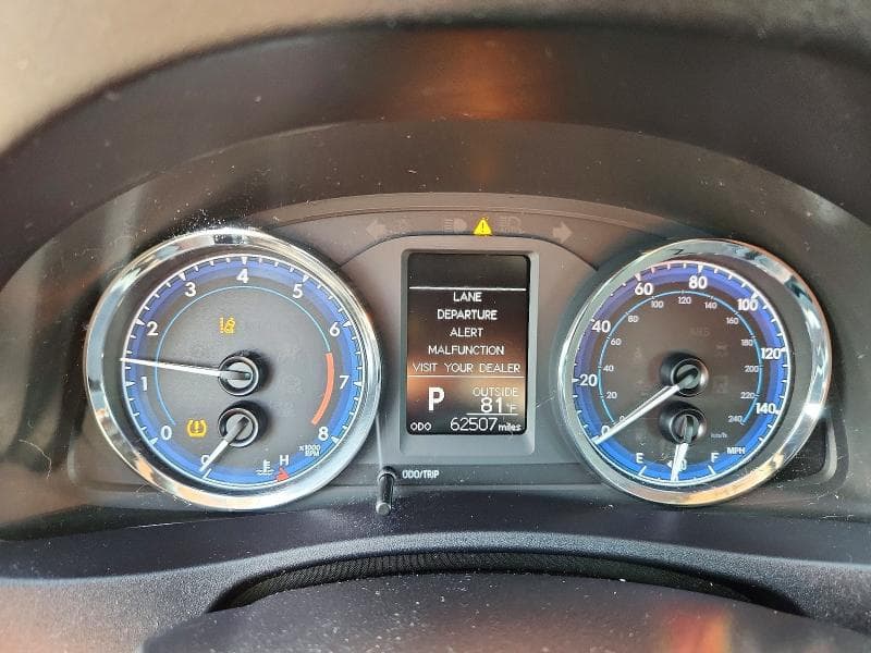 2018 TOYOTA COROLLA LE 9