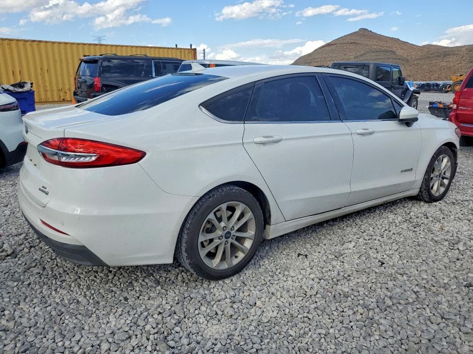 2019 FORD FUSION SE 3